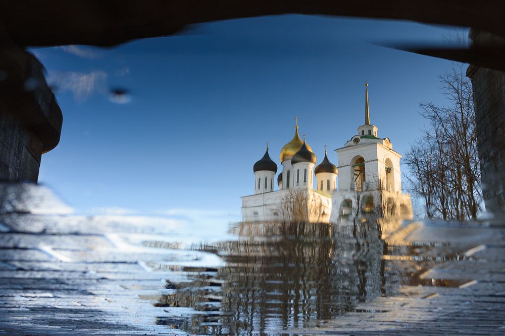 Кром в отражении