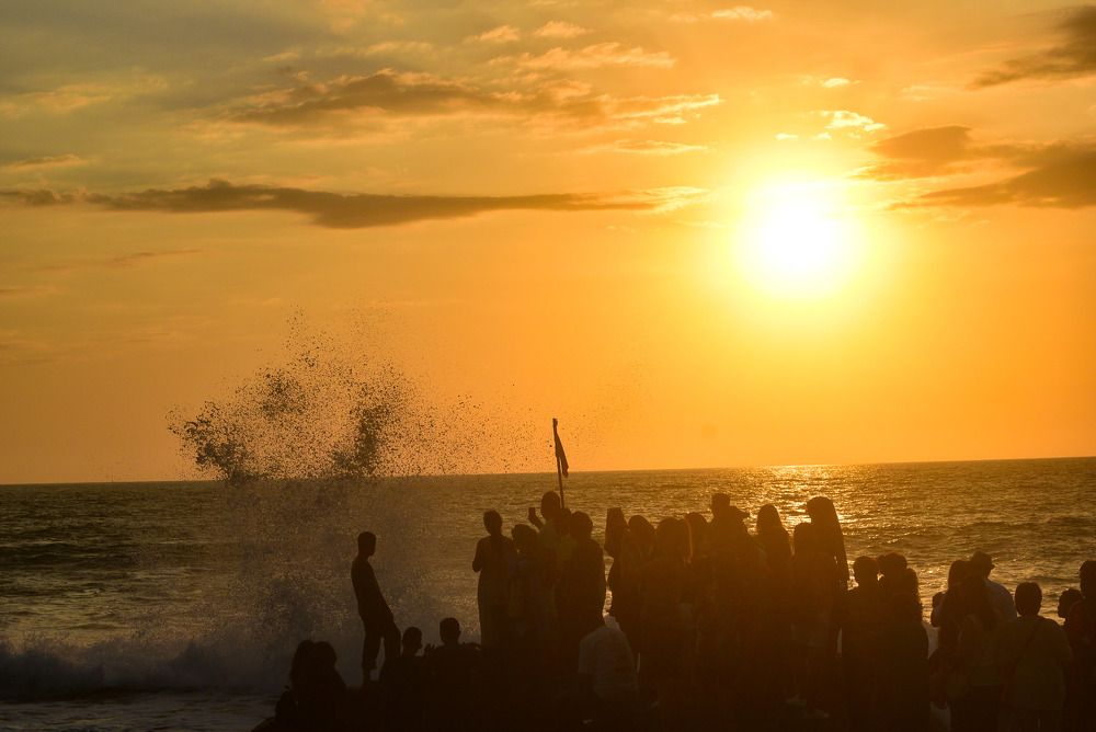 Sunset at Tanah Lot,  Tabanan, Bali..