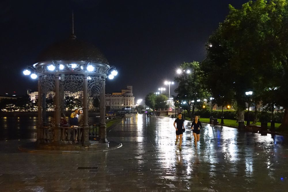 С дождём наперегонки