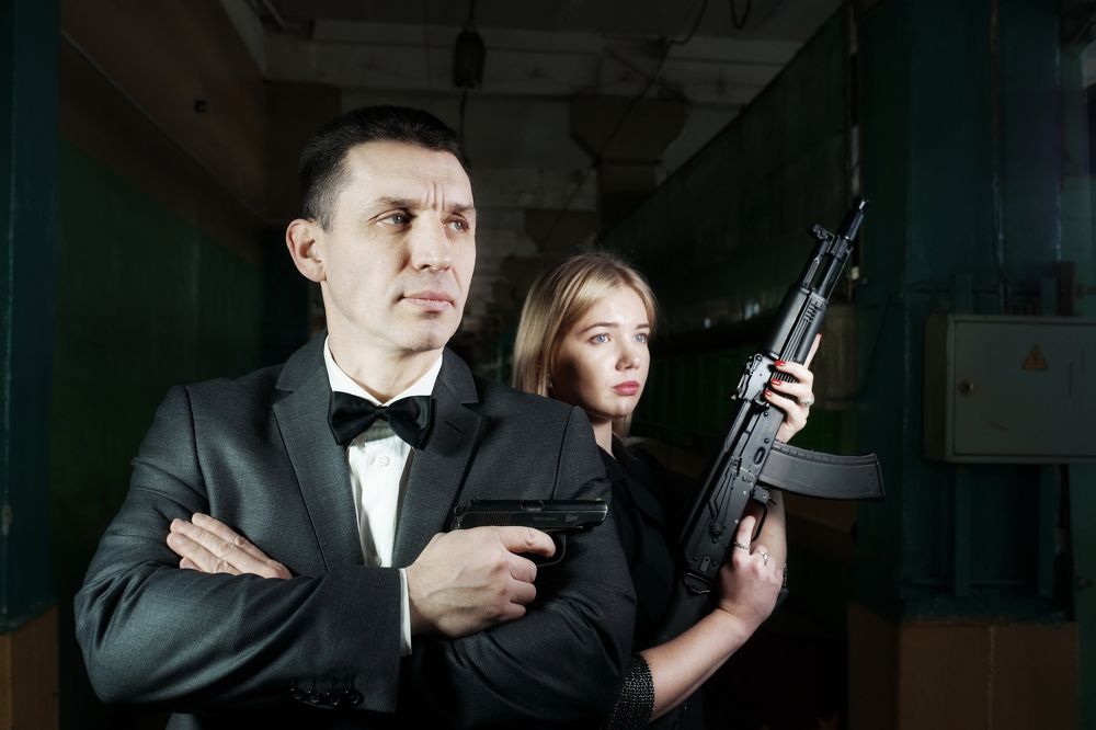 Бонд и его девушка