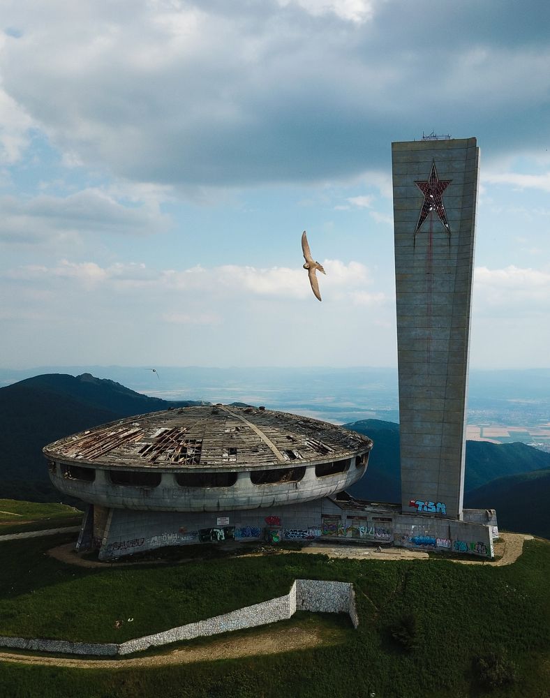 Сокол над Бузлужей