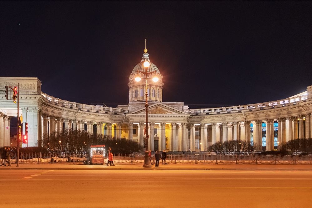 Ночь. Собор