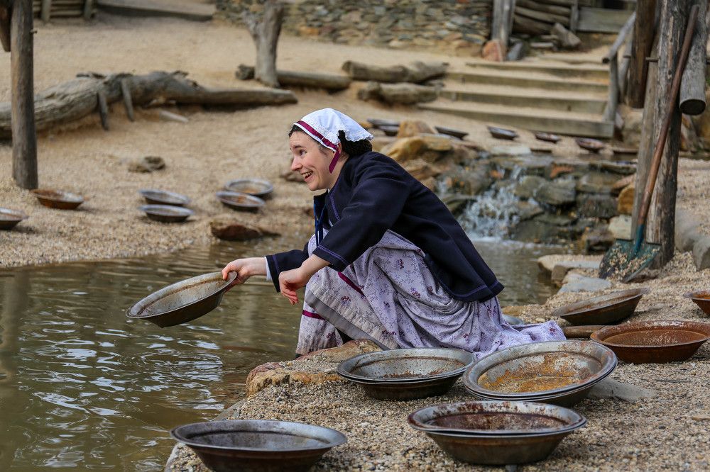 Мойщица золота