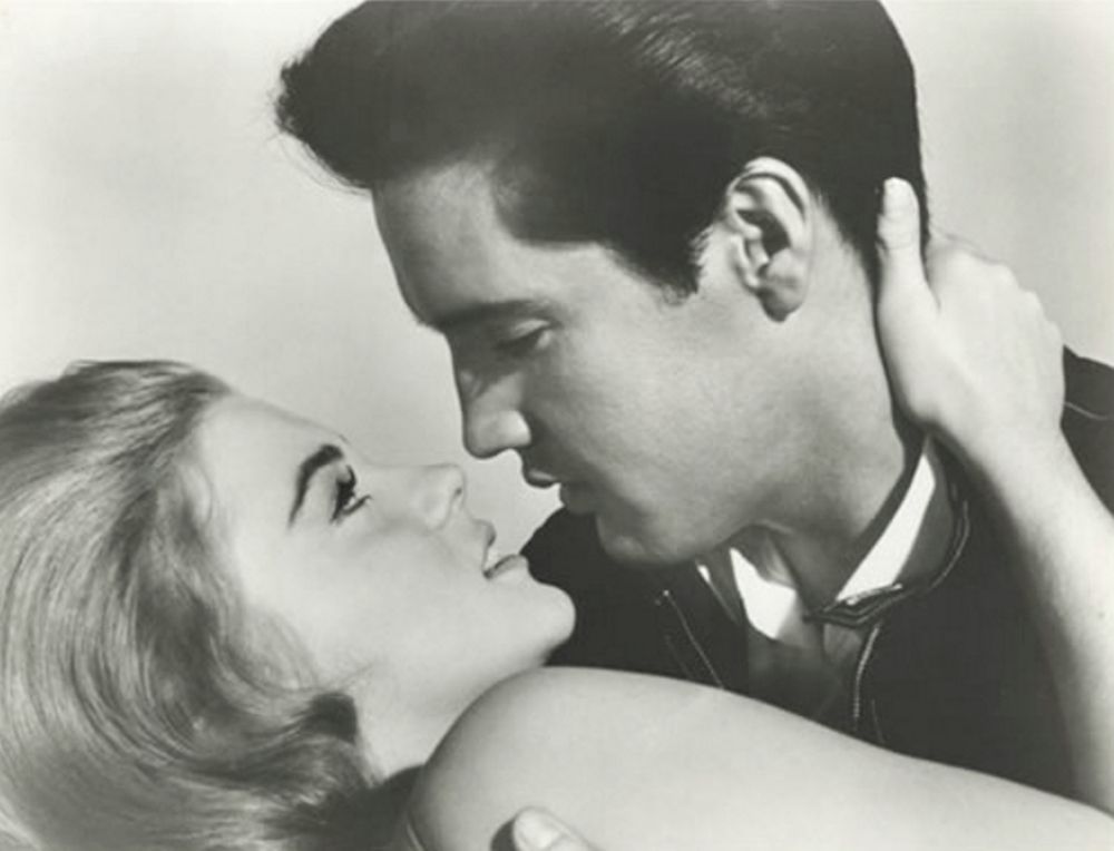 люби меня нежно - фильм с Элвисом Пресли