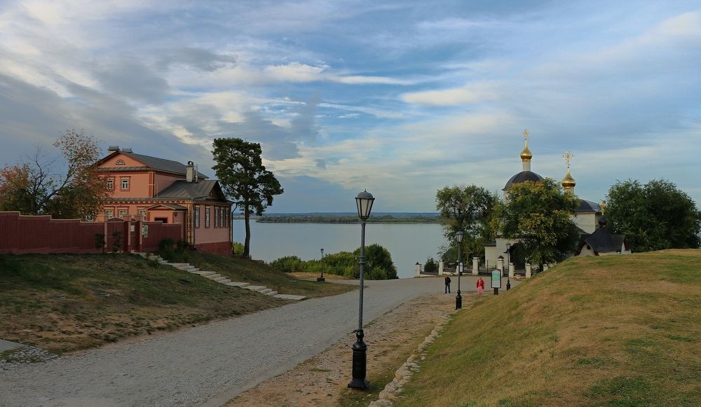 По тихим улочкам Свияжска