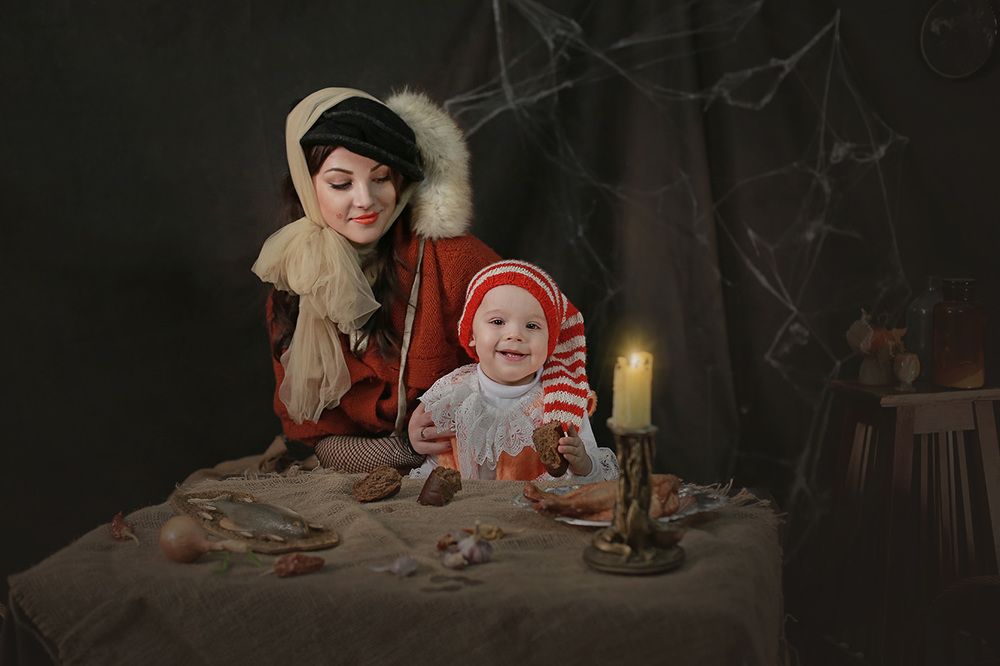 ...Три корочки хлеба!...