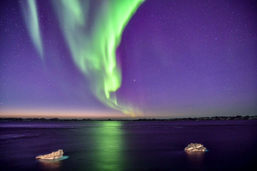 Aurora Borealis & Icebergs