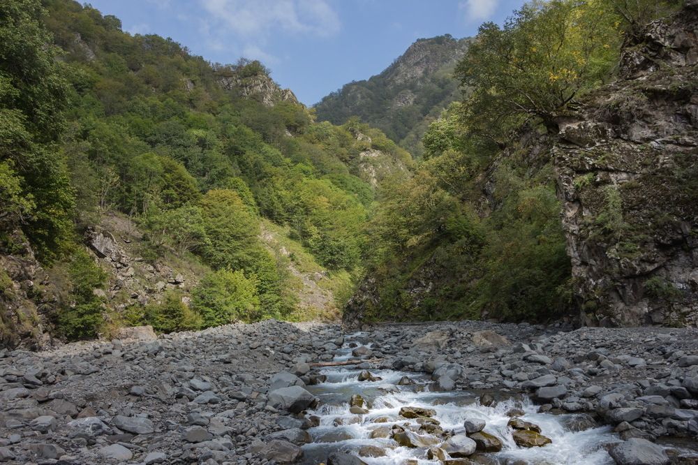 Летний день в горах Илису