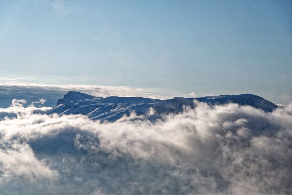 Крым.г. Чатыр-Даг,- 1527 метров...