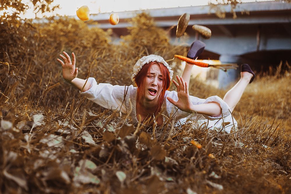 Вот упала, так упала