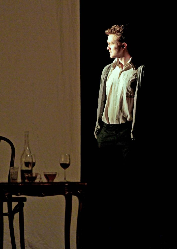 В ожидании.