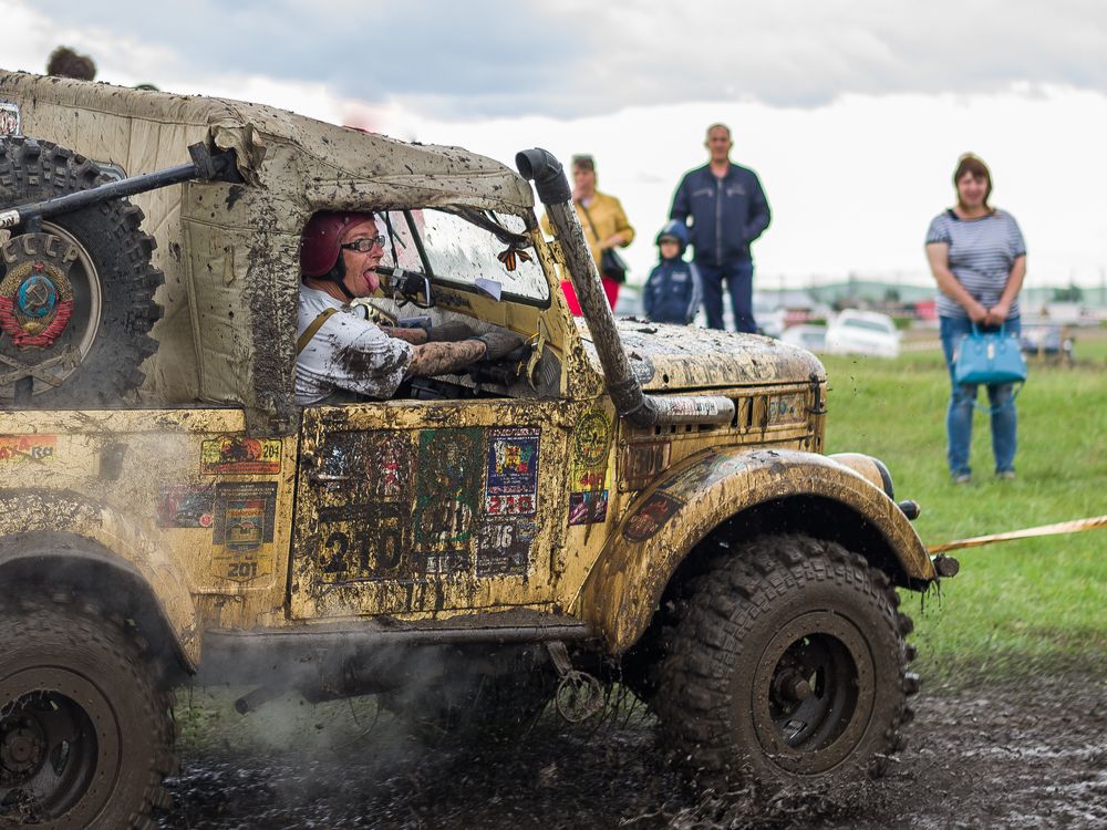 Не догонишь!