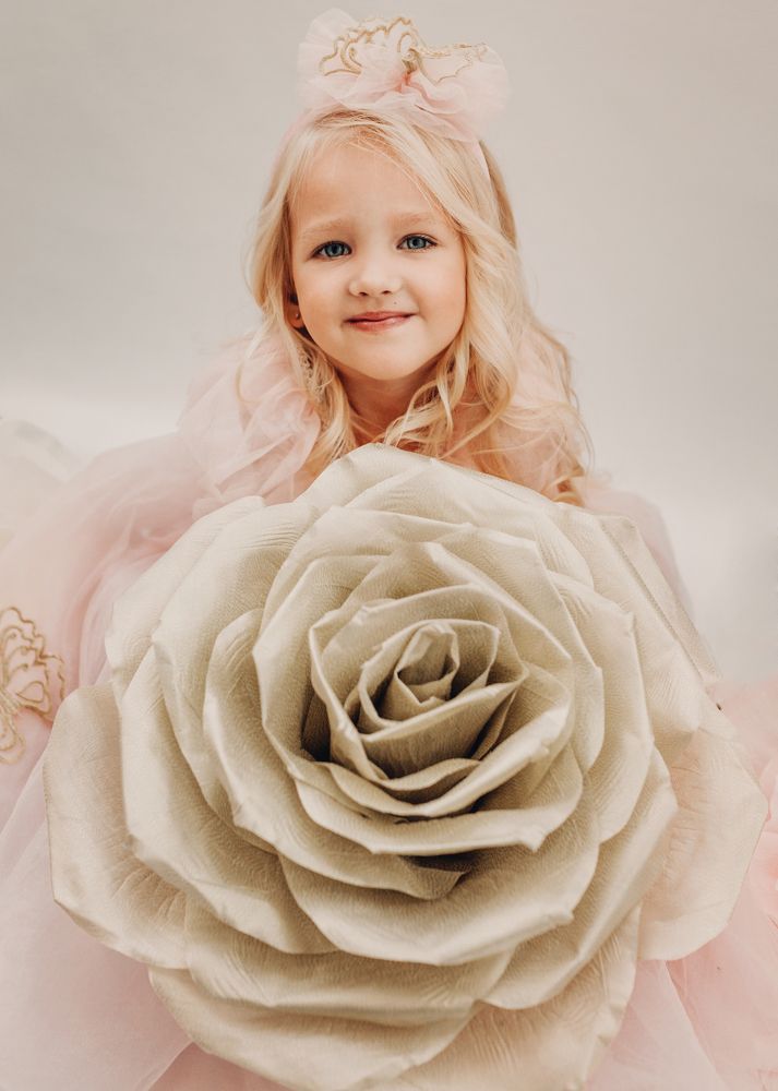 Photograph by Sanda Bogomazova