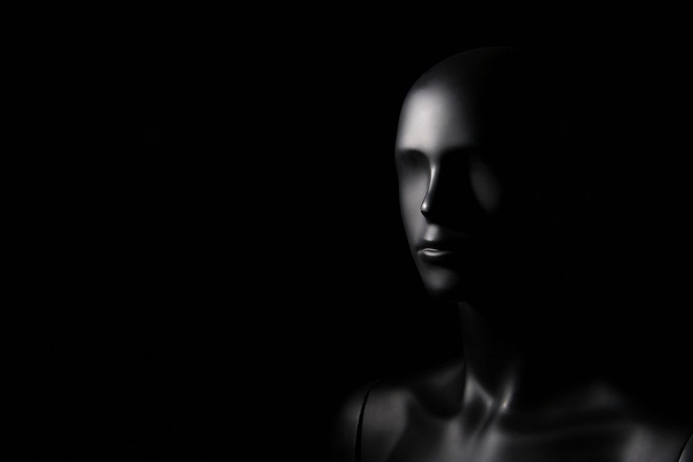 Манекены тоже люди