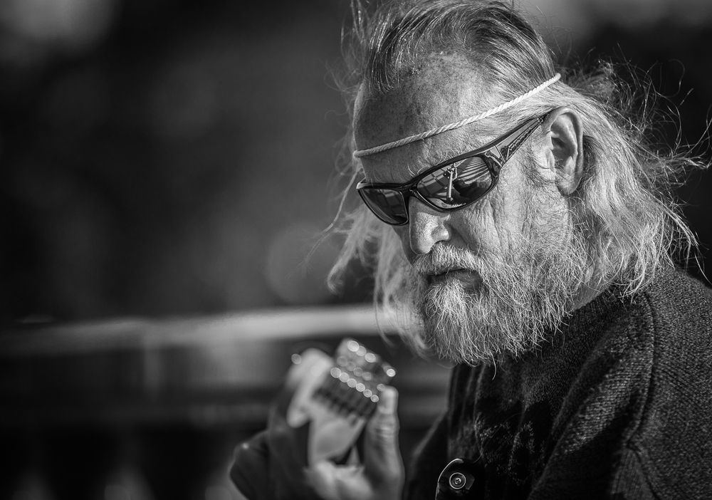 "Hotel California" на набережной Амурского Залива