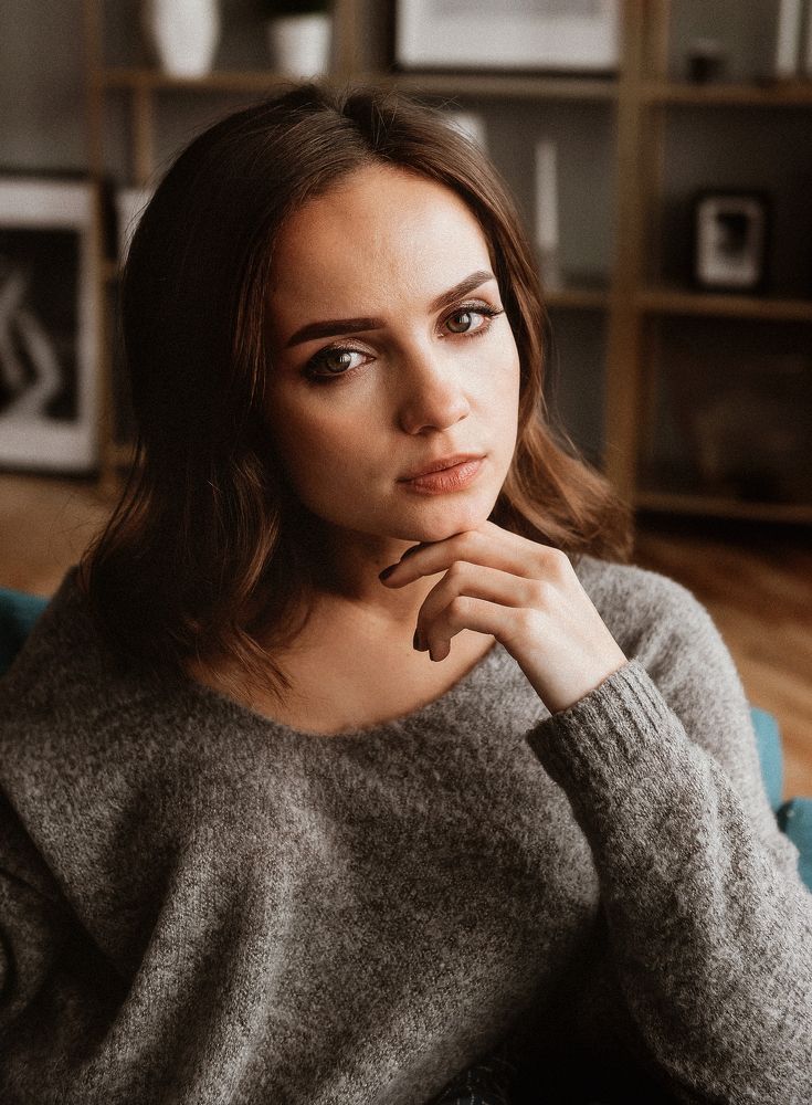 Без лишних эмоций