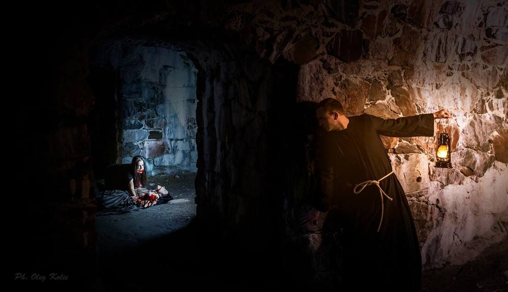 монах и твари