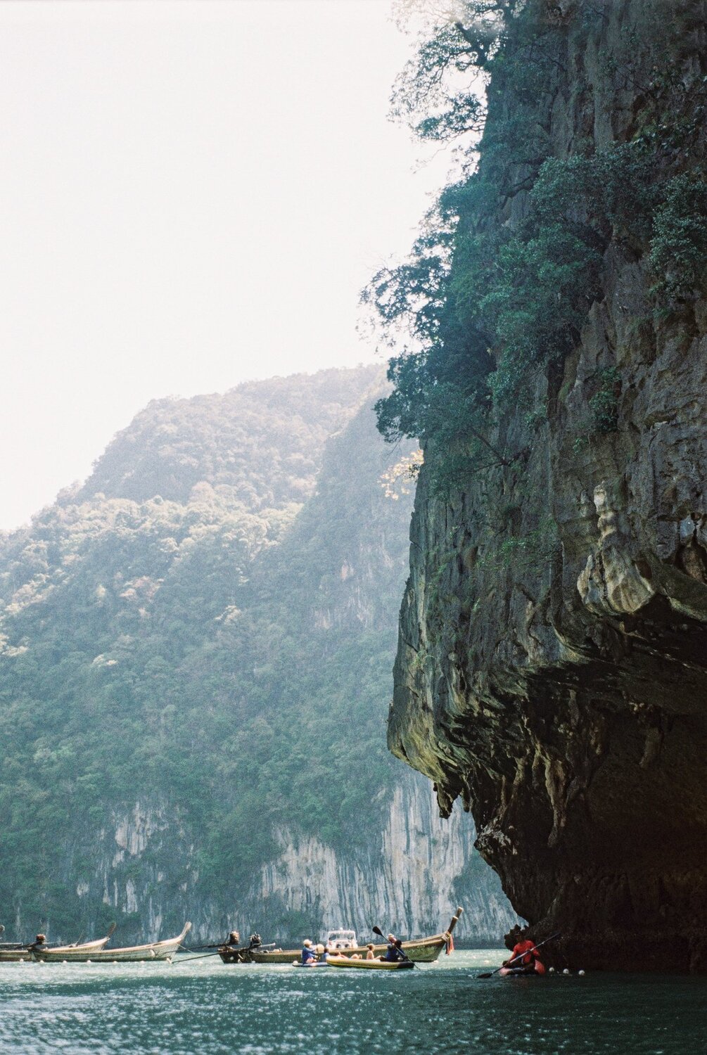 Phi-Phi islands