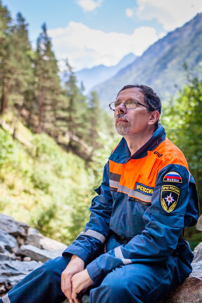 Спасатель в горах