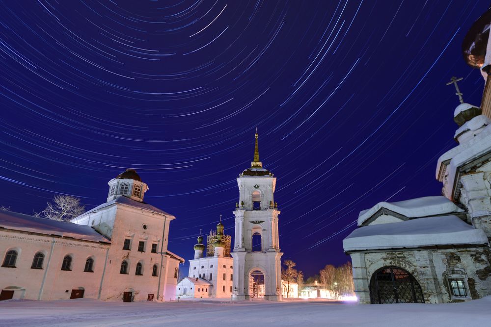 Вечность впереди и вечность позади
