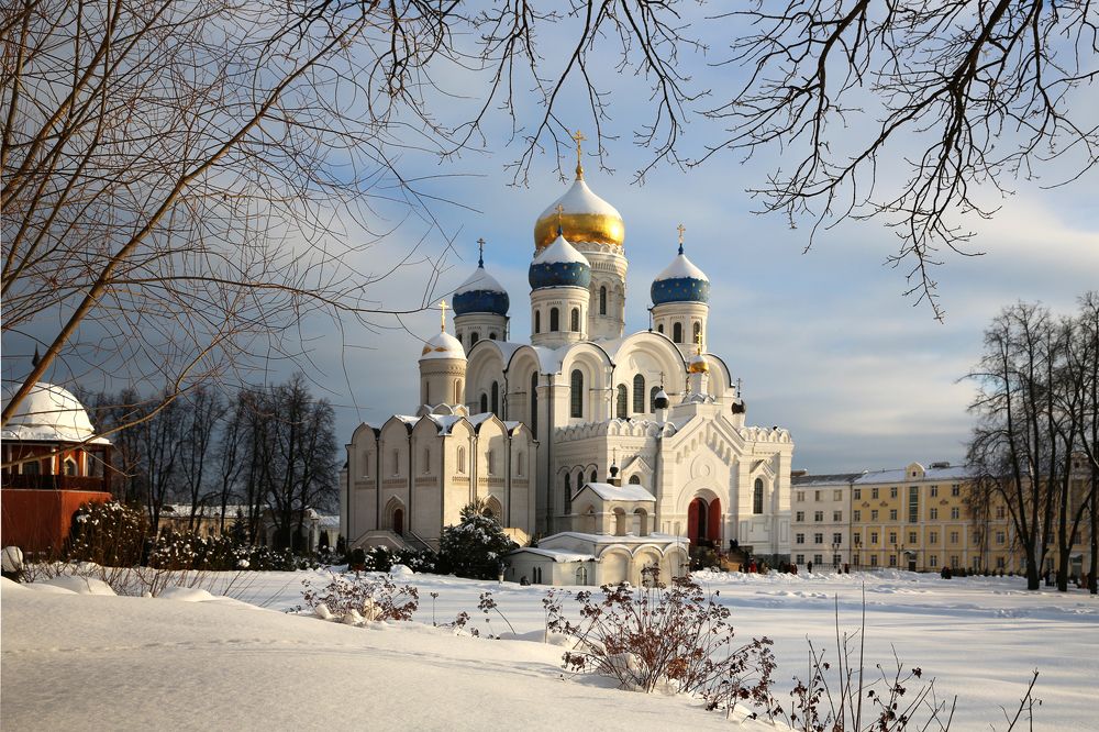 Зимой в Николо-Угрешском монастыре