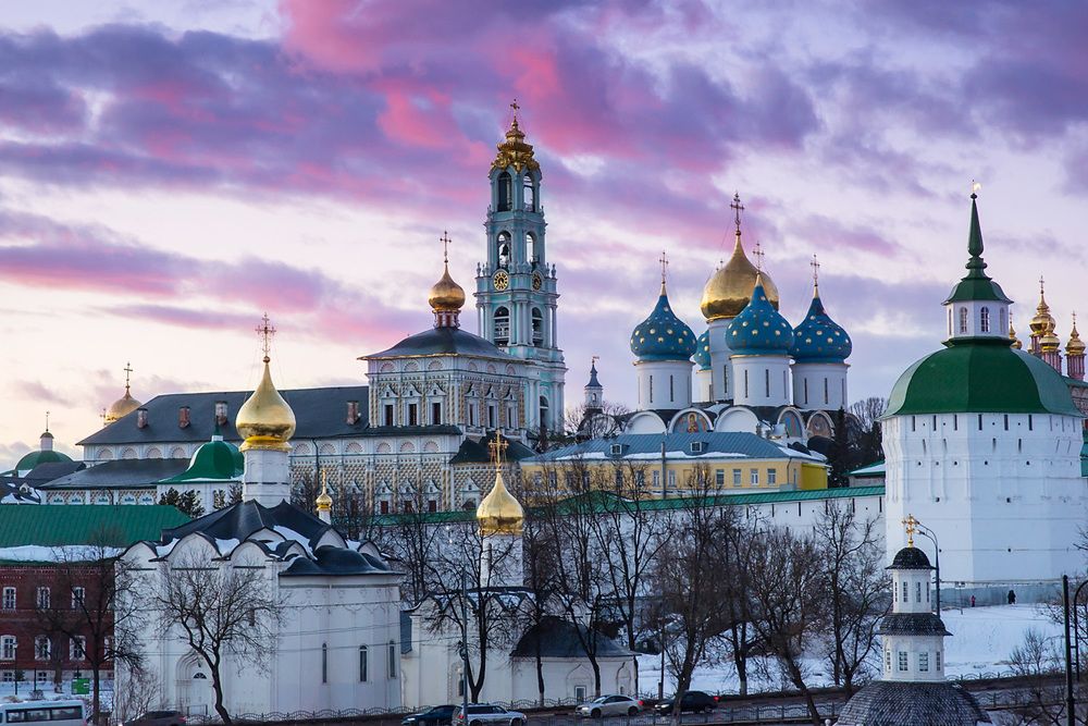 Троице-Сергиева Лавра на закате