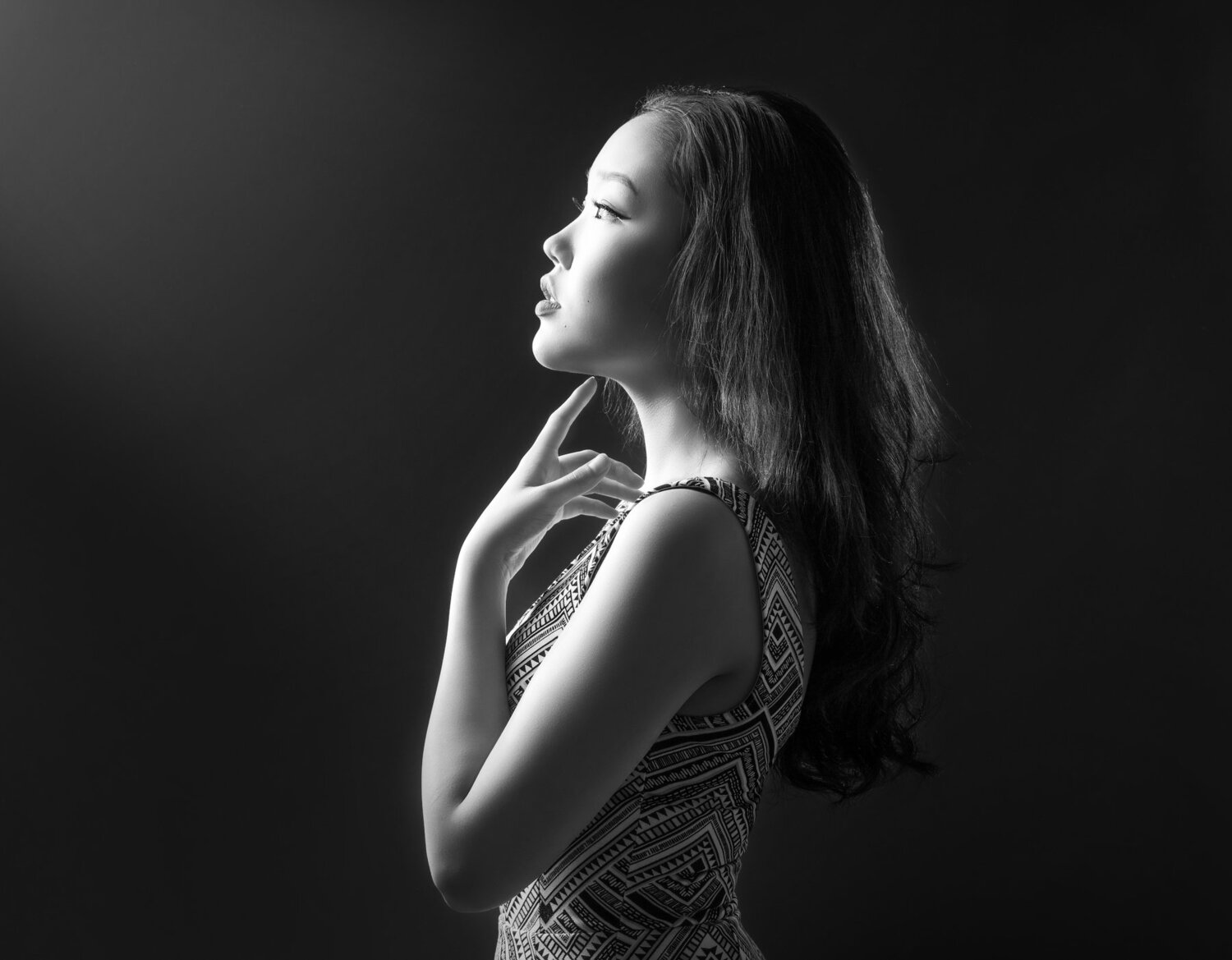 B&W