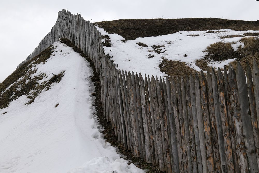 "Зима пополам"