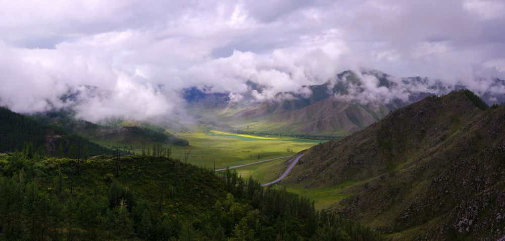 С высоты перевала