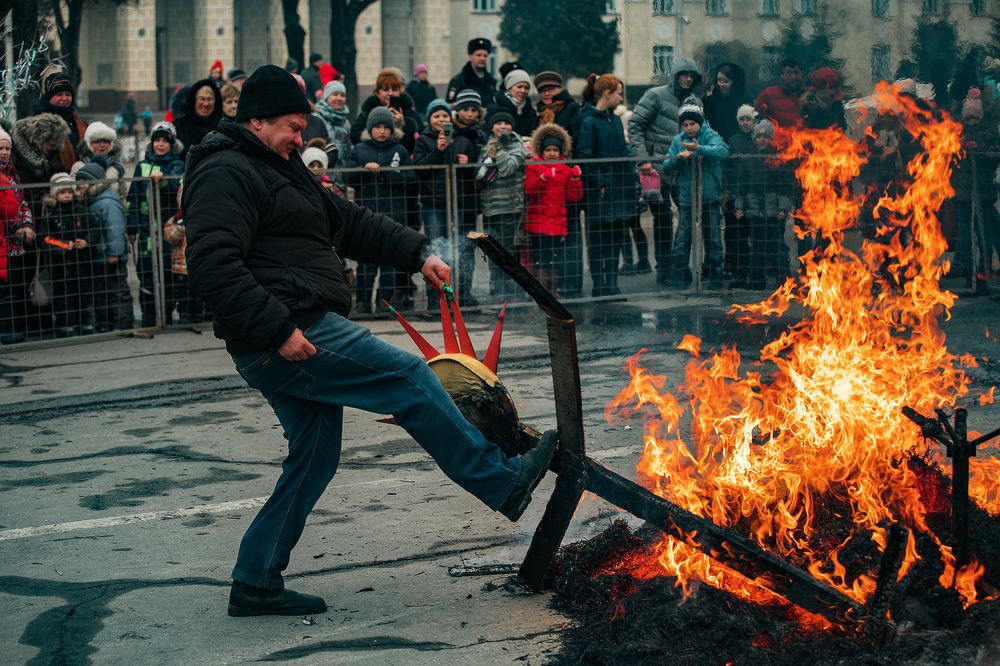 Добей Масленицу