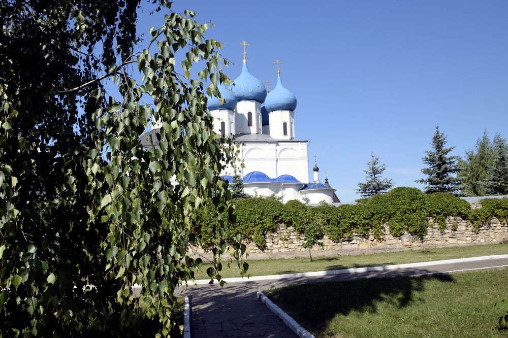 Высоцкий монастырь, весна