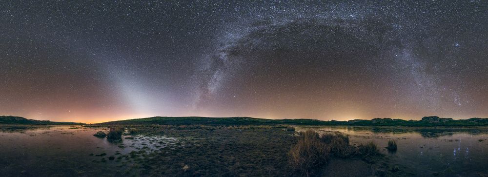 Zodiacal light and Milky Way arch