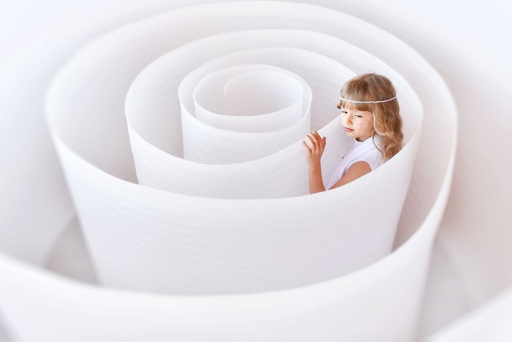 В белом плену.