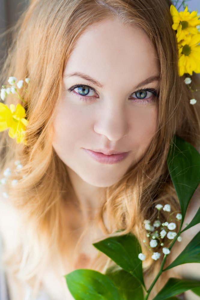 Девушка - весна