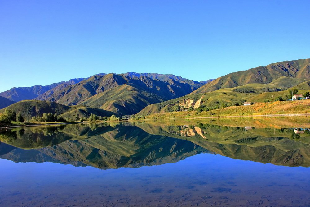 Утро в предгорьи Джунгарского Алатау