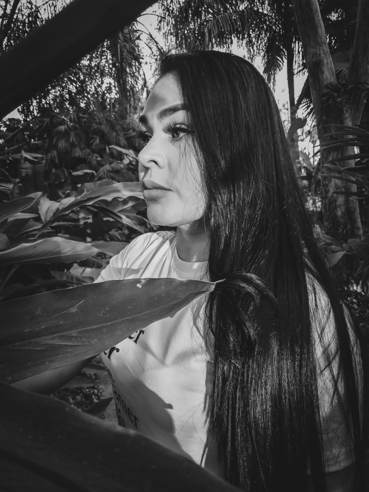 STRONG WOMAN