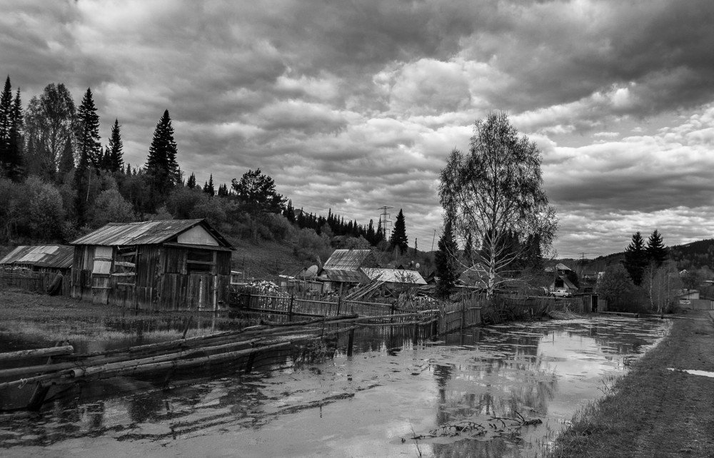 Вот моя деревня, вот мой дом родной