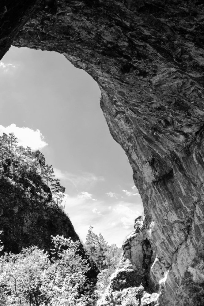 выход из пещеры Шульган таш (Капова)