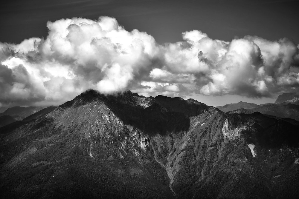 Белая шапка