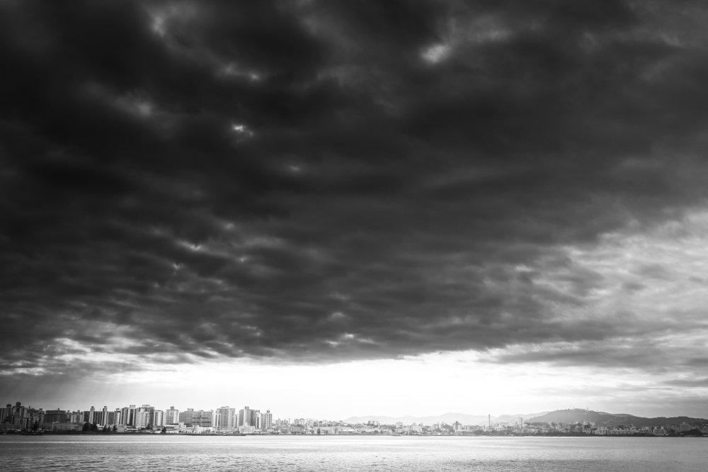 Beautifull city on beach