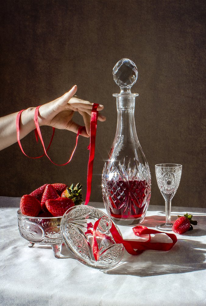 Натюрморт с клубникой