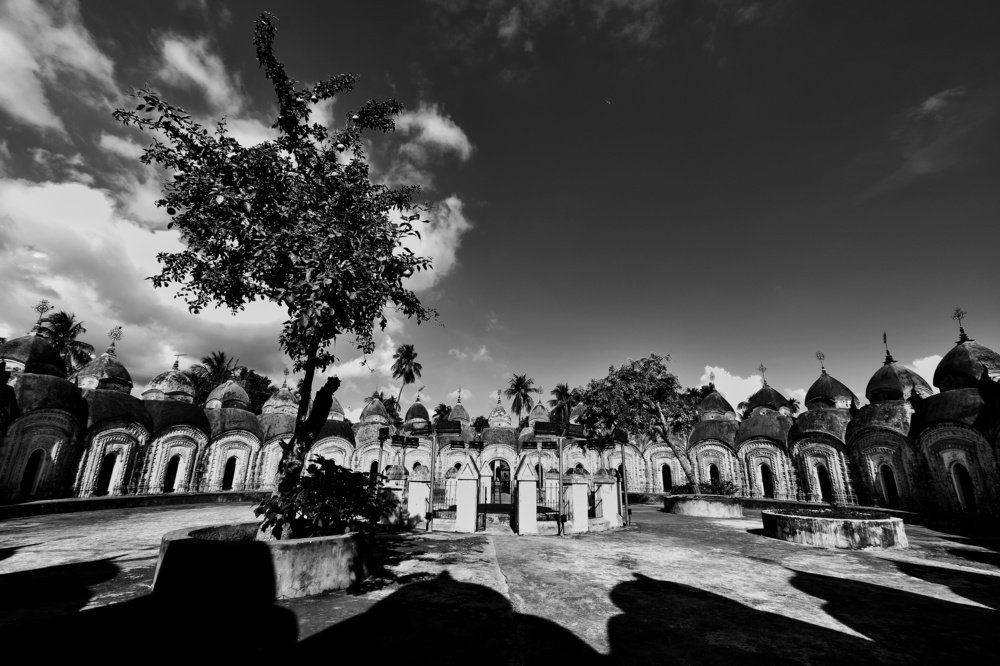 The Vintage shadow of Temple