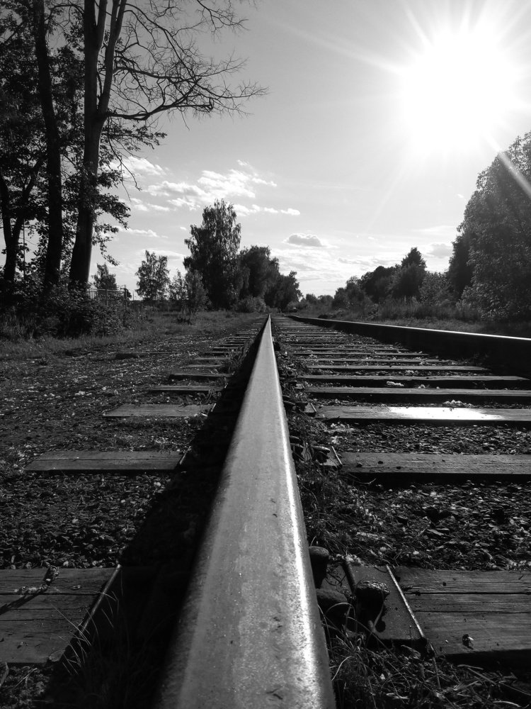 Параллельные прямые пересекаются...