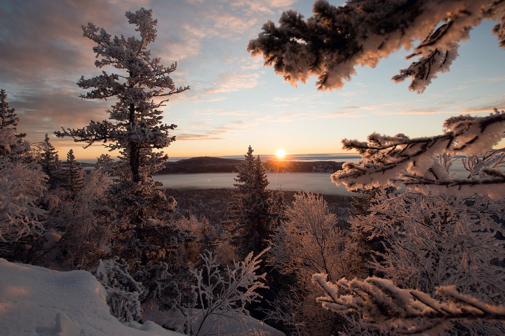 Восход в горах Таганая