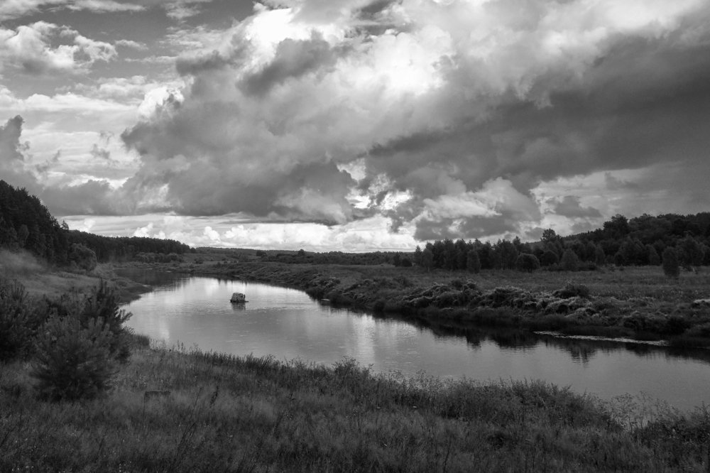 Над вечным покоем