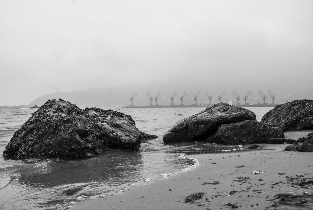 The seaside of Lindao.