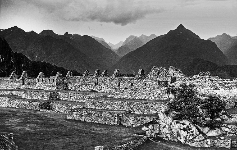 MACHU PICHU Y LA CORDILLERA