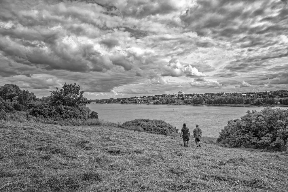 город за рекой