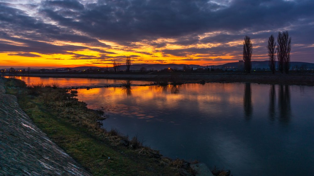 Sunset by the river 2