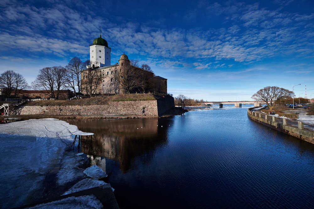 Выборгский замок-музей или "СВЯТАЯ КРЕПОСТЬ"